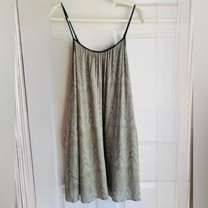 Armani Exchange Dress Summer Flowy Size M Under slip Pockets Beige/Black